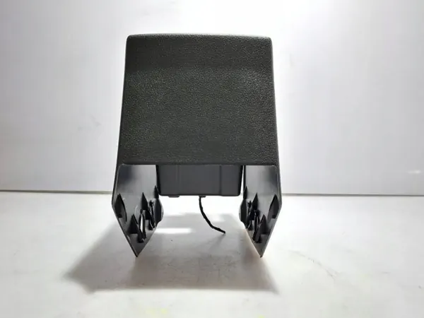 Boîte de rangement OEM 7N0863323 pour accoudoir central image 4