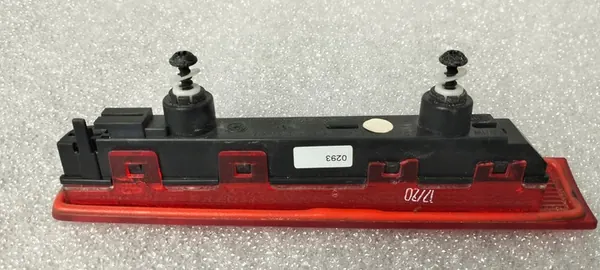 Luz de freno trasera VW Transporter 03- OEM 7E0945097J image 2