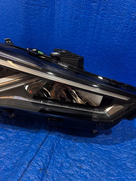 Lâmpada LED Seat Leon IV Direita 5FB 5FB941774 image 4