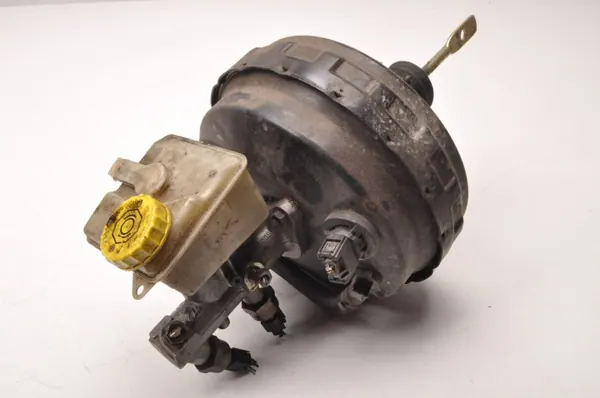 Volvo Jarruvahvistin OEM 30665453 S60 V70 S80 XC70 XC90 image 2