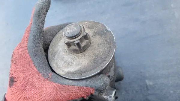 Pompe de direction assistée OEM A9014660301 Mercedes image 5