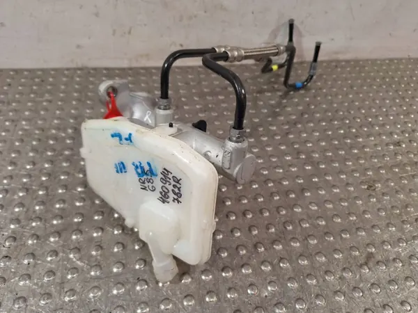 Pompe à frein réservoir OEM S25053685 Renault image 2