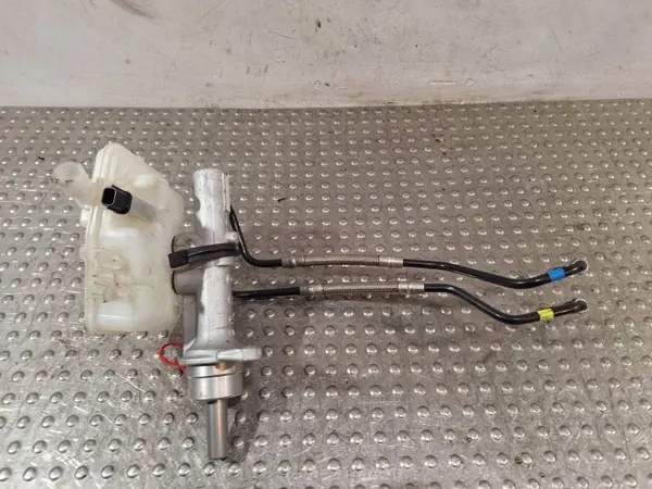 Pompe à frein réservoir OEM S25053685 Renault image 4