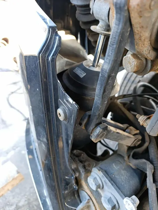 Suspensión neumática cabina delantera DAF XF 106 OEM 22 image 2
