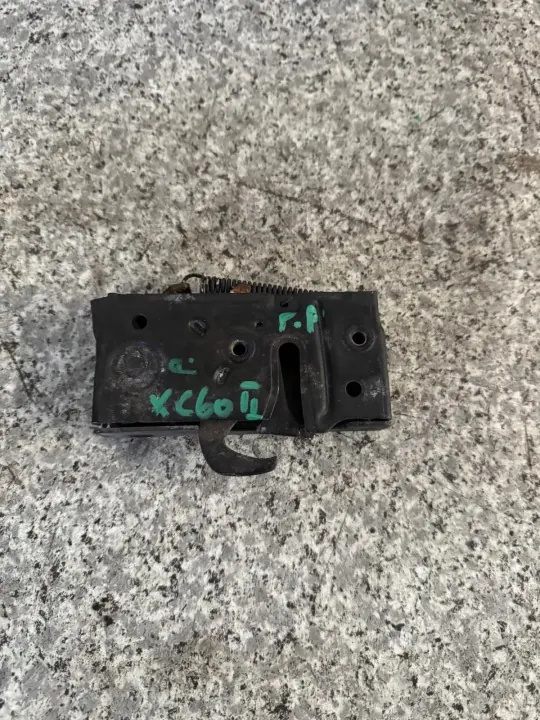 Rechter Motorkapslot OEM ZAMEK MASKI PRAWY VOLVO XC60 II image 2