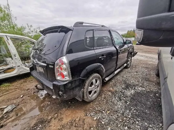 Hyundai Tucson SRS Airbag Sensor 2006 2.0L 959302E000 image 8