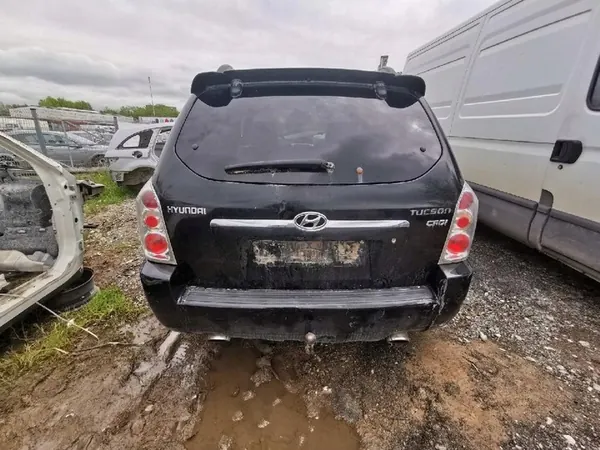 Hyundai Tucson SRS Airbag Sensor 2006 2.0L 959302E000 image 9