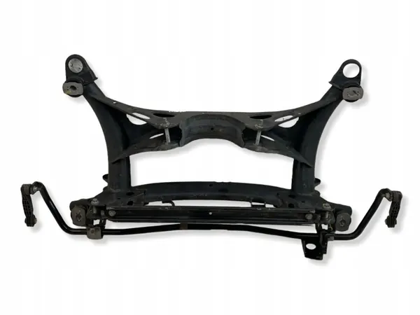 Volvo XC40 2021 Travessa traseira OEM 32246360 image 2