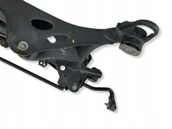 Volvo XC40 2021 Travessa traseira OEM 32246360 image 6