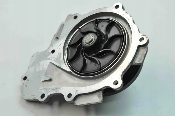 Vattenpump Mercedes-Benz Vito Minibus (W639) A6512003501 image 3