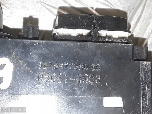 Interruptor Peugeot OEM 96758773xu00 - Estado Usado image 3