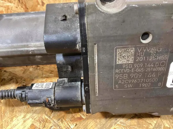 Porsche Macan 95B Styrväxel 95B423055AH image 7