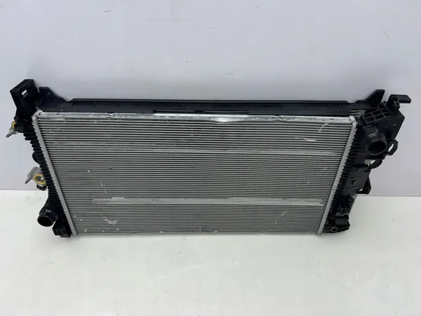V60 S60 S90 V90 XC60 XC90 2.0 T4 Radiador de agua OEM image 2