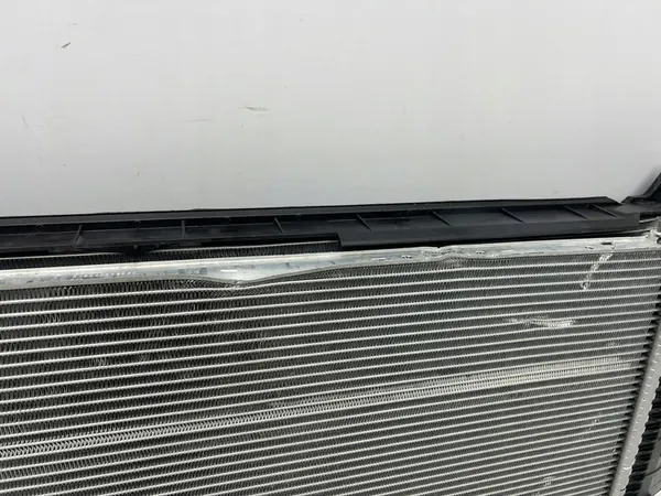 V60 S60 S90 V90 XC60 XC90 2.0 T4 Radiador de agua OEM image 6