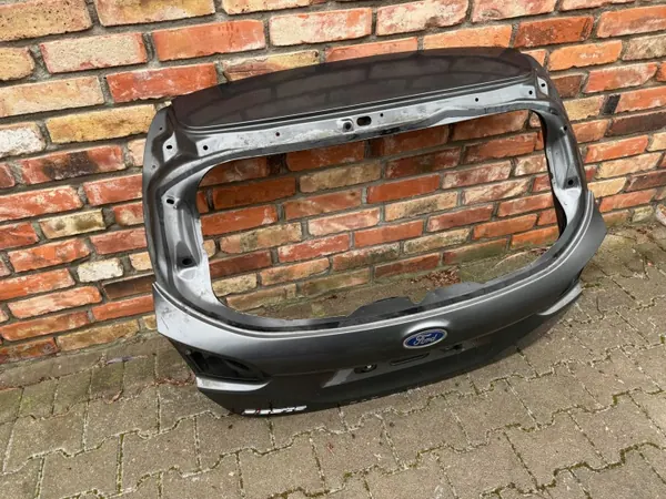 Puerta trasera Ford Fiesta MK8 2018- OEM usado image 3