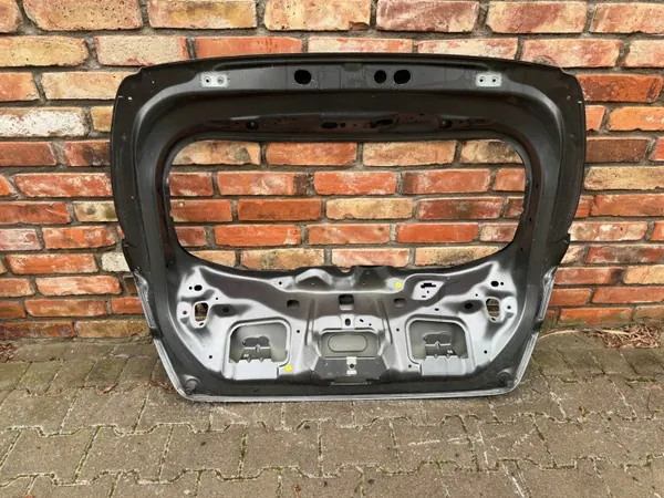 Puerta trasera Ford Fiesta MK8 2018- OEM usado image 4