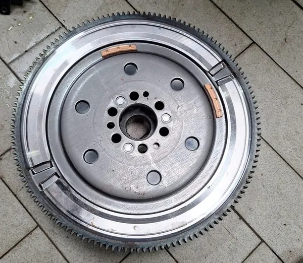 Volante de Dupla Massa Renault Captur II 1.3 TCE image 2