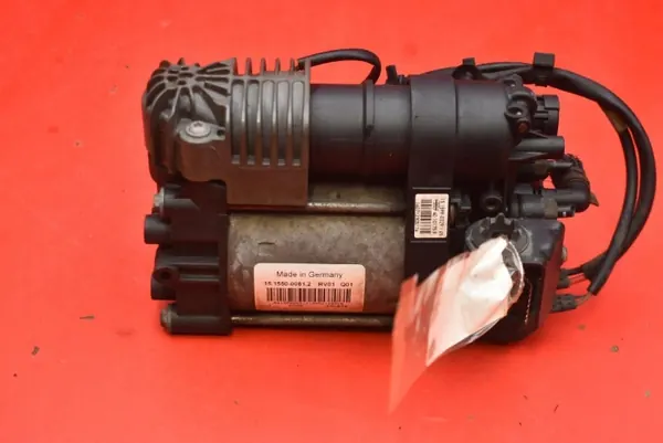 Compresseur suspension air OEM 68041137AG Jeep image 3