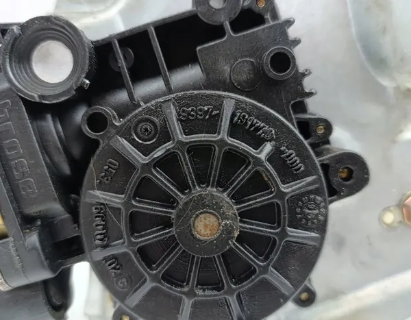 Mecanismo da Janela Dianteira Direita BMW Série 3 E36 318i image 4