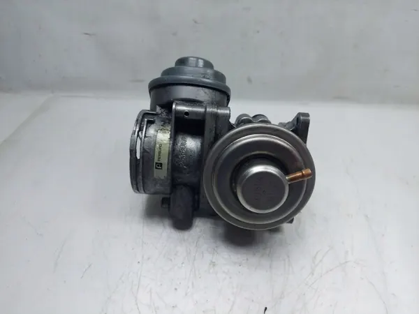 Corps de papillon OEM 038128063M pour VW Touran 1.9/2.0 TDI image 4