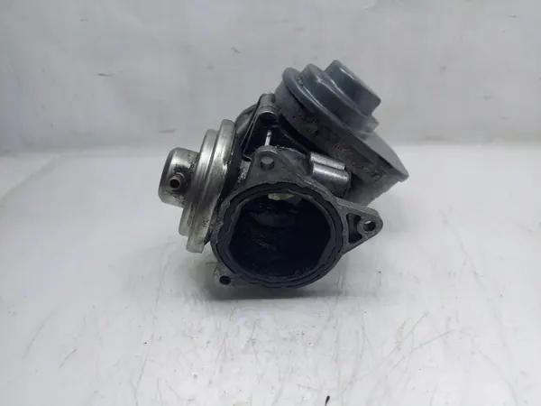 Corps de papillon OEM 038128063M pour VW Touran 1.9/2.0 TDI image 5