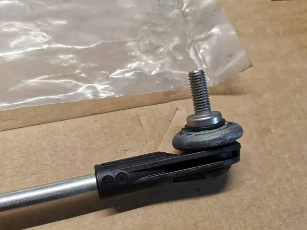OEM 6862863 Vorderer Stabilisatorlenker für MINI Cooper image 3
