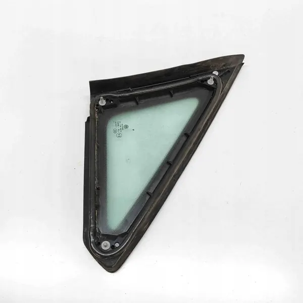 Gebruikt VW Linker Voorruit OEM 2K5845411A voor Caddy IV image 4