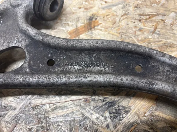 Mercedes GLA W156 W246 45 AMG Vänster Främre Knuckle A2463330300 image 2