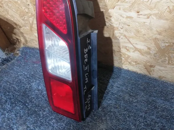 Luz Trasera Izquierda Citroen Berlingo B9 II 2010- OEM 9680545280 image 2
