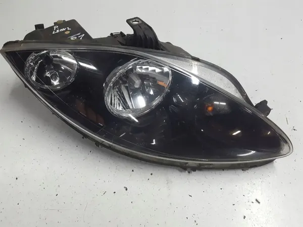 Faro delantero derecho SEAT LEON 2 OEM TOC50471 image 2