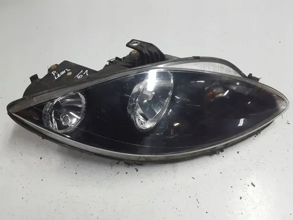 Faro delantero derecho SEAT LEON 2 OEM TOC50471 image 3