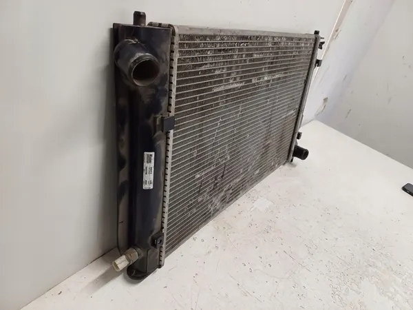 TOYOTA AVENSIS 2 II 03- Radiador de agua 64647A image 6