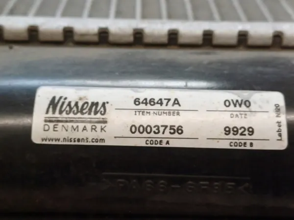 TOYOTA AVENSIS 2 II 03- Radiador de agua 64647A image 8