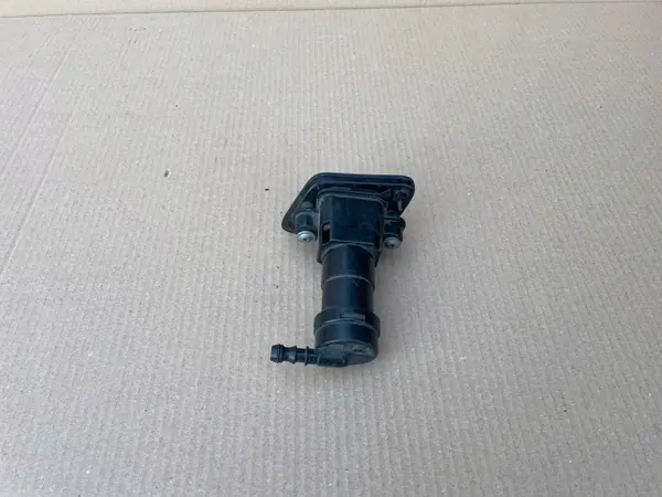 Audi A4 oikea ajovalopesuri OEM 8E0955102C image 7