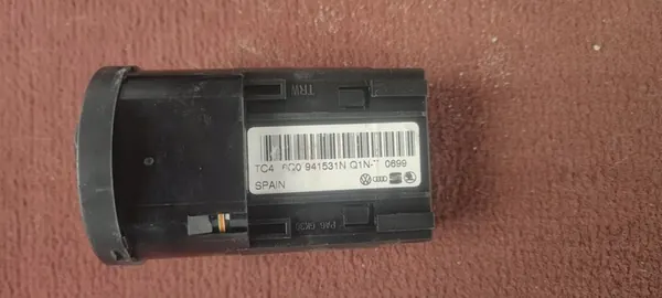 Grelhas de para-choque dianteiro VW POLO 9N FL + Faróis de neblina + Interruptor image 4