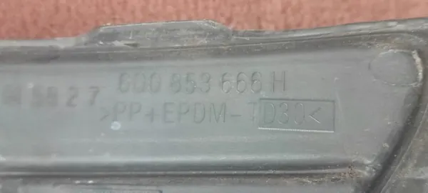 Grelhas de para-choque dianteiro VW POLO 9N FL + Faróis de neblina + Interruptor image 7