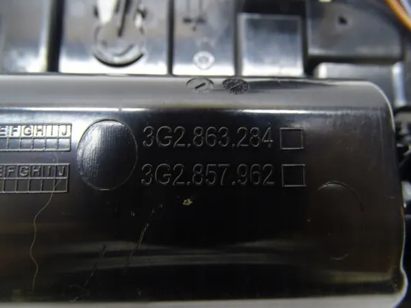 Cinzeiro OEM 3G2863284 para VW Passat B8 image 5