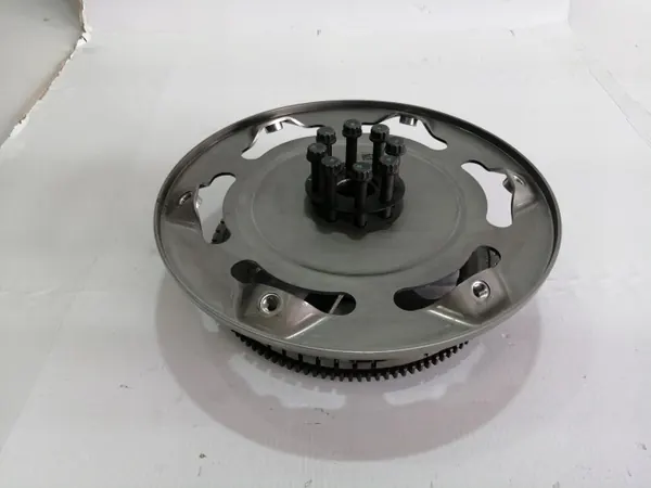 Volant moteur OEM 670053053 pour Alfa Romeo Stelvio 2.9QV image 2