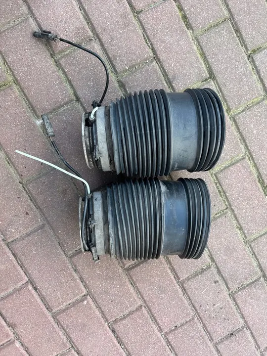 MERCEDES W213 W253 X253 AMG AIR SUSPENSION BAG RIGHT REAR A2133280100 image 3