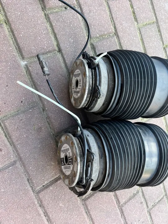 MERCEDES W213 W253 X253 AMG AIR SUSPENSION BAG RIGHT REAR A2133280100 image 4