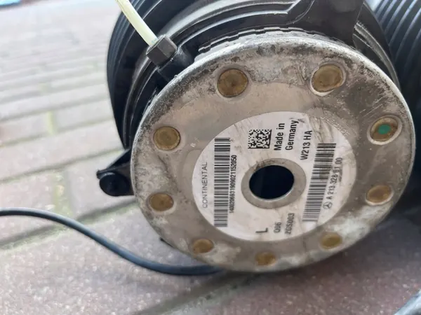 MERCEDES W213 W253 X253 AMG AIR SUSPENSION BAG RIGHT REAR A2133280100 image 6