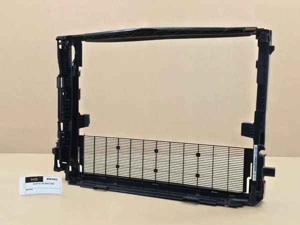 Radiatorafdekking Montageset OEM 8666836-40 image 2