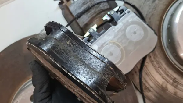 Conjunto de Disco de Freio Dianteiro G20, G06, G07 OE 34106880077 image 6