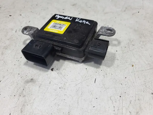 Hyundai Kona Fan Control Module image 3