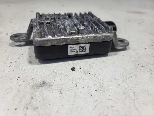 Hyundai Kona Fan Control Module image 4