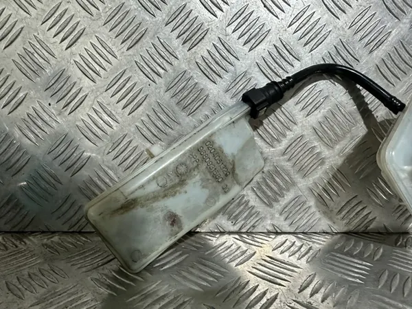 Bromsvätskebehållare PEUGEOT 308 T7 OEM image 6