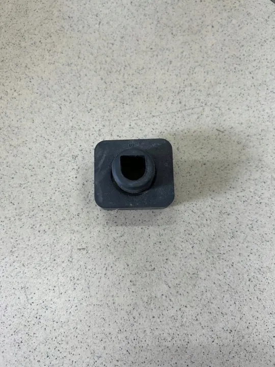 Radiatorbevestigingspad OEM gumkapodchlodnie Jeep Wrangler JL image 2