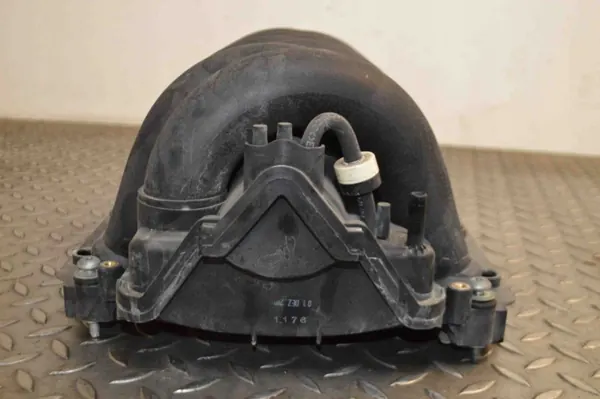 Porsche OE Insugningsgrenrör OEM 94811001102 Begagnad image 4