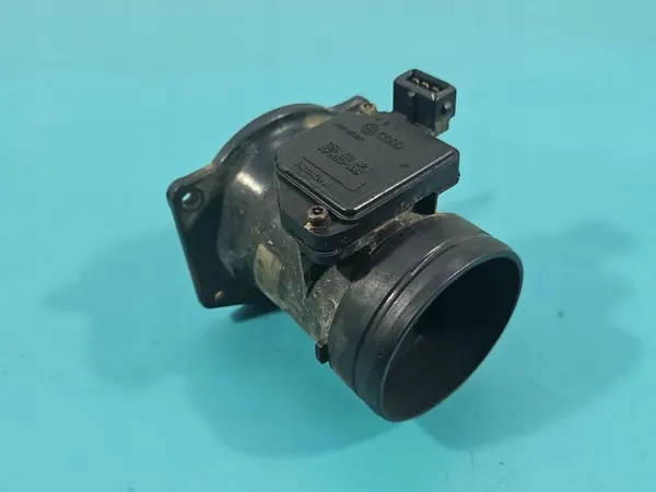 Luchtmassameter Audi A3 8L 1.8 20V OEM 058133471 image 3