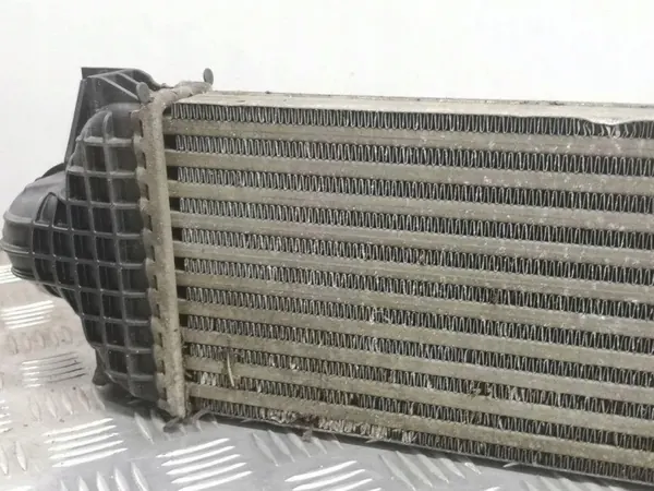Intercooler Ford OEM DG936K775DB - État utilisé image 7